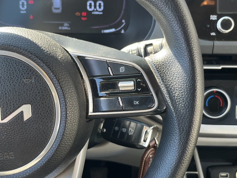 Kia Carens Carens Lx 1.5 2023 Usado en Rosselot Usados
