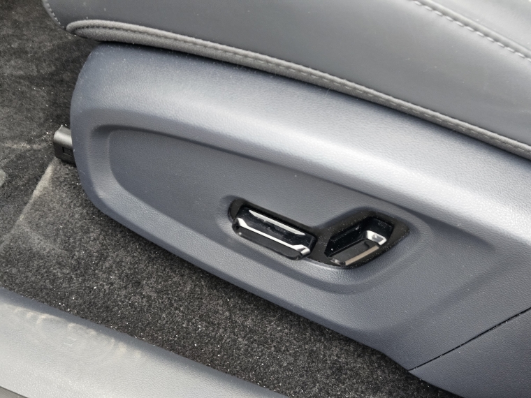 Geely Ex7 — foto 14 de 20