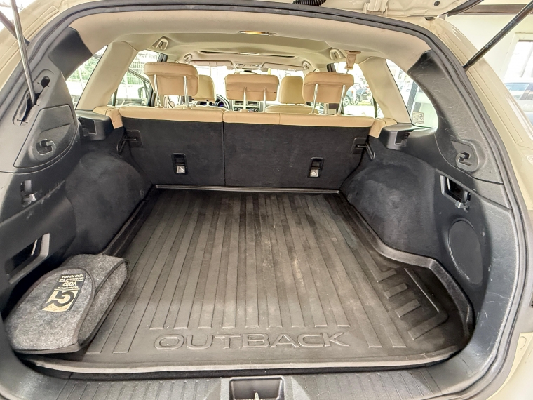 Subaru Outback 2.5i Aut 2019 Usado en Automotriz Olea Flaño