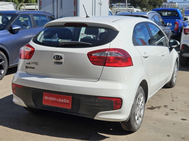Kia Rio 5 Rio 5 Lx 1.2l 5mt Special Pack - 1817 2017 Usado en Rosselot Usados
