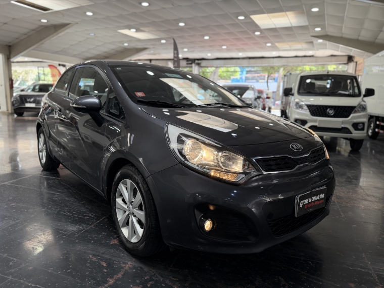 Kia Rio 3 Ex 1.4l Ac Abs 6mt  2014  Usado en Grass & Arueste