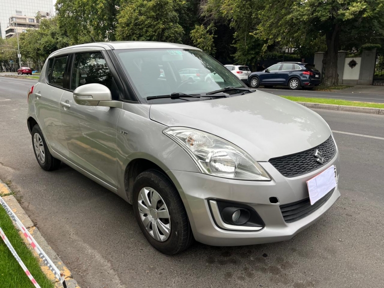 Suzuki Swift Gl Hb 1.2 2017  Usado en GT Autos