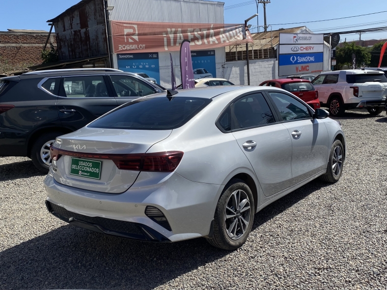 Kia Cerato Cerato Ex Mec Dh Ac Dab 2023 Usado en Rosselot Usados