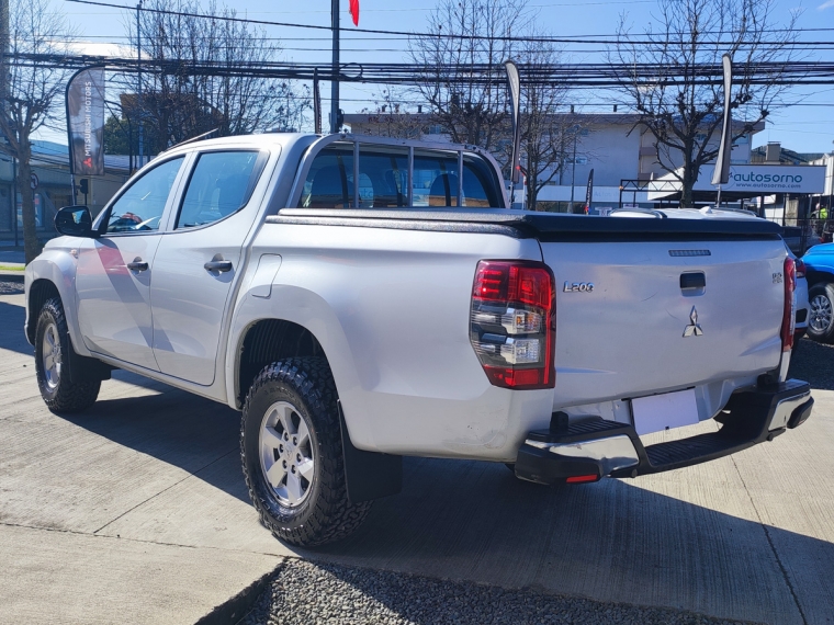 Mitsubishi L200 New L-200 Work 2.4 Cr Wf Mec 4x2 Td E5 2021  Usado en Guillermo Morales Usados