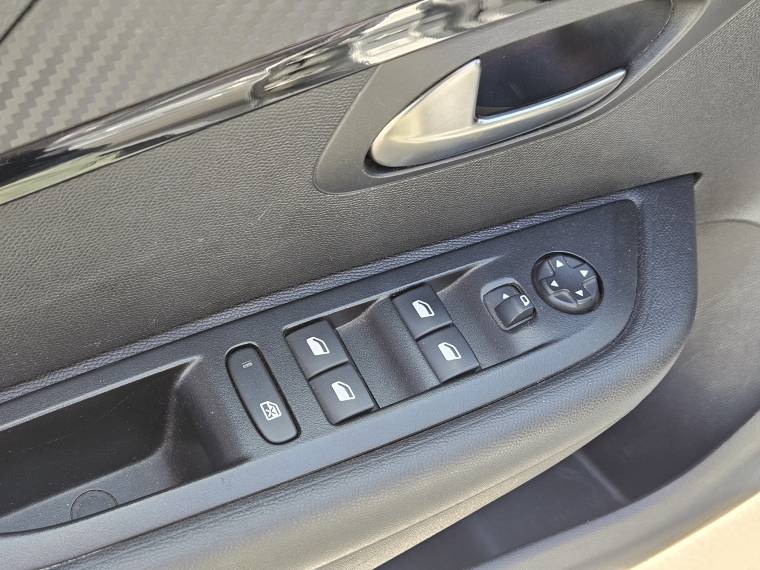 Peugeot 208 Nuevo 208 Style Puretech 75 Mt 1.2 Euro 6b 2024 Usado en Rosselot Usados