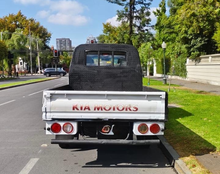 Kia Frontier 2.5 Doble Cabina 2013  Usado en Autos