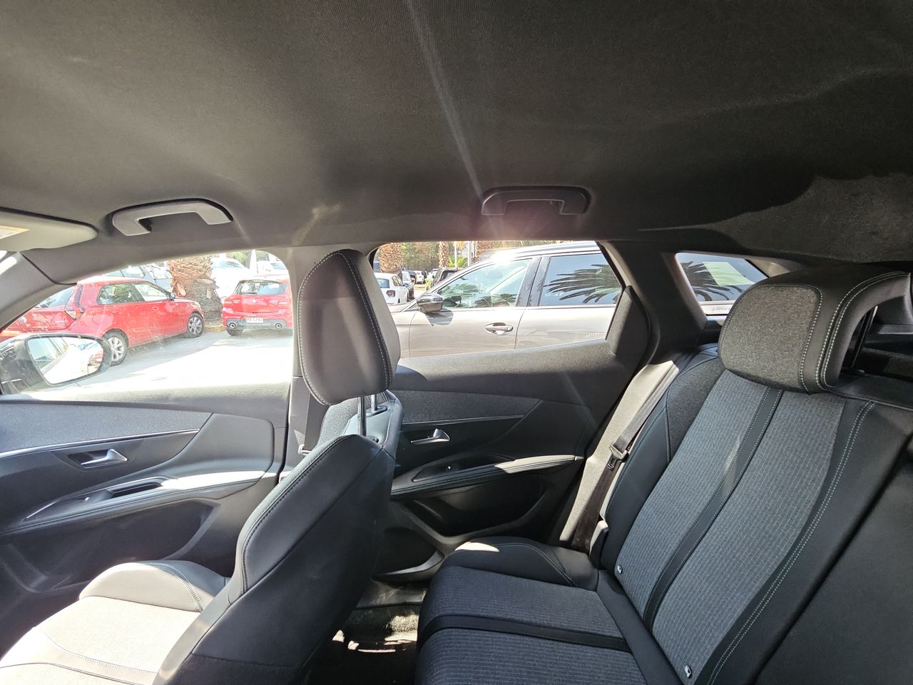 Peugeot 3008 3008 Thp 165hp 1.6 Aut 2025 Usado en Usados de Primera - Sergio Escobar