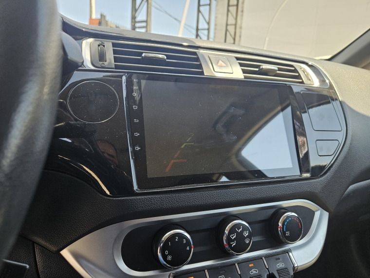 Kia Rio 5 Rio 5 Ex 1.4 2017 Usado en Rosselot Usados