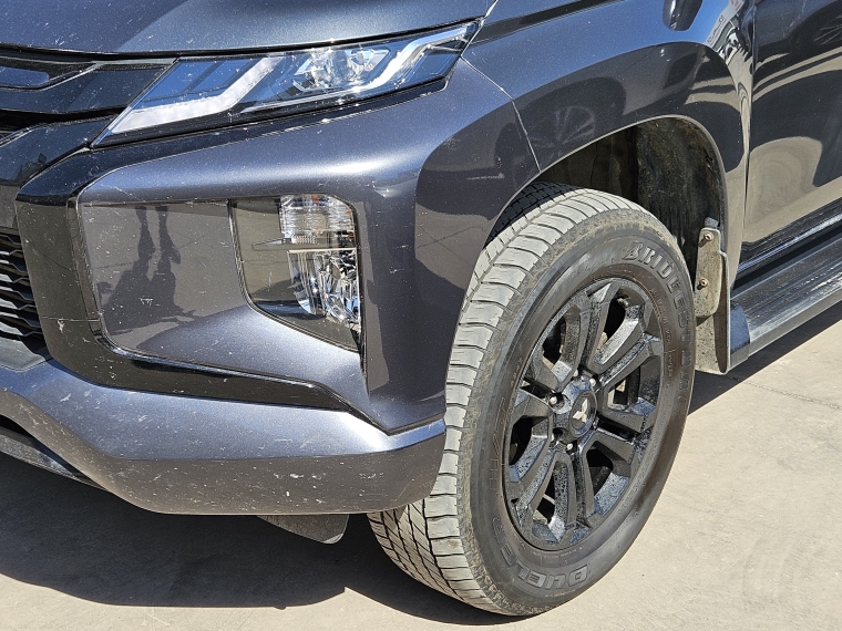 Mitsubishi L200 L200 Dakar 4x4 2.2 2024 Usado en Rosselot Usados