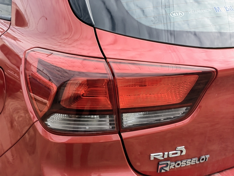Kia Rio 5 Rio 5 C Ex 1.4l 6mt Full - 1947 2018 Usado en Rosselot Usados