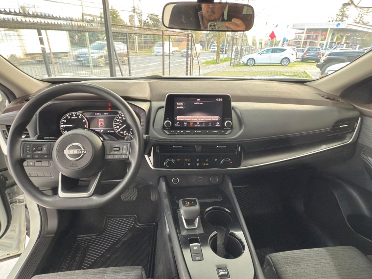 Nissan X-trail 4x2 7p Cvt 2.5 2023 Usado en Automotriz Olea Flaño
