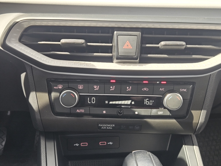 SEAT Ibiza — foto 13 de 20