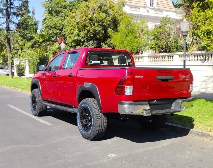 Toyota Hilux Dx 4x4 2.4 2022  Usado en Autos