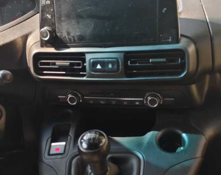 Peugeot Partner Hdi 1.6 2022  Usado en GT Autos