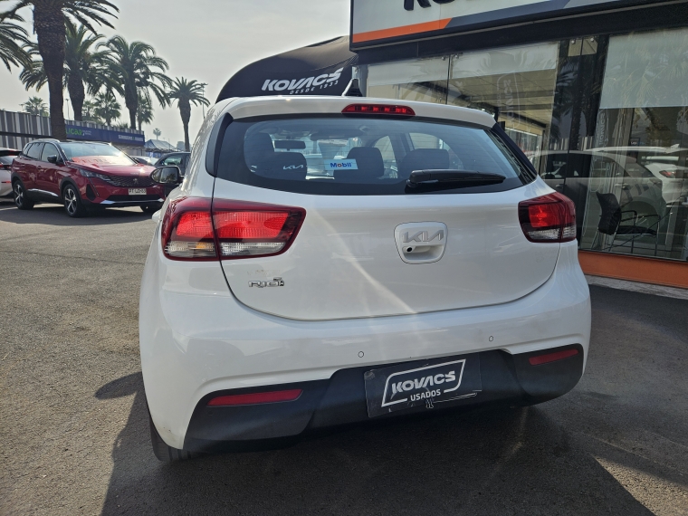 Kia Rio 5 Ex Full 6mt 1.4 2023 Usado  Usado en Kovacs Usados