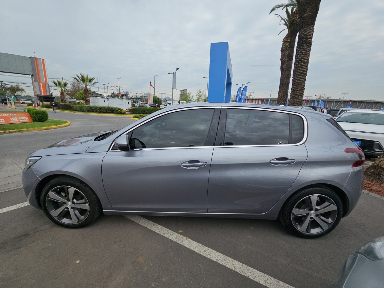 Peugeot 308 308 Blue Hdi 130 Eat8 1.5 Aut 2022 Usado en Usados de Primera - Sergio Escobar