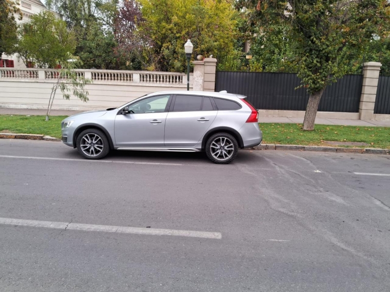 Volvo V60 T5 Awd 2018 Usado  Usado en Webautos.cl