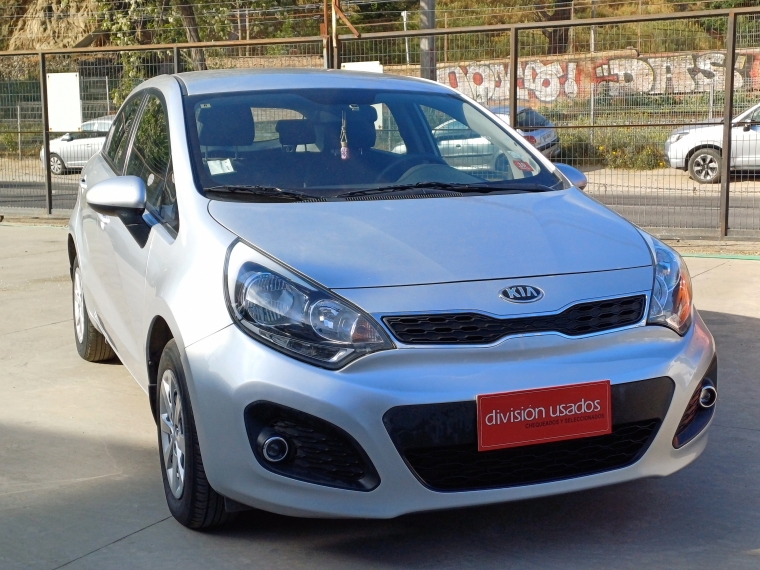 Kia Rio 5 Rio 5 Ex 1.4l 6mt Ac Ab Euro V - 1526 2015 Usado en Rosselot Usados