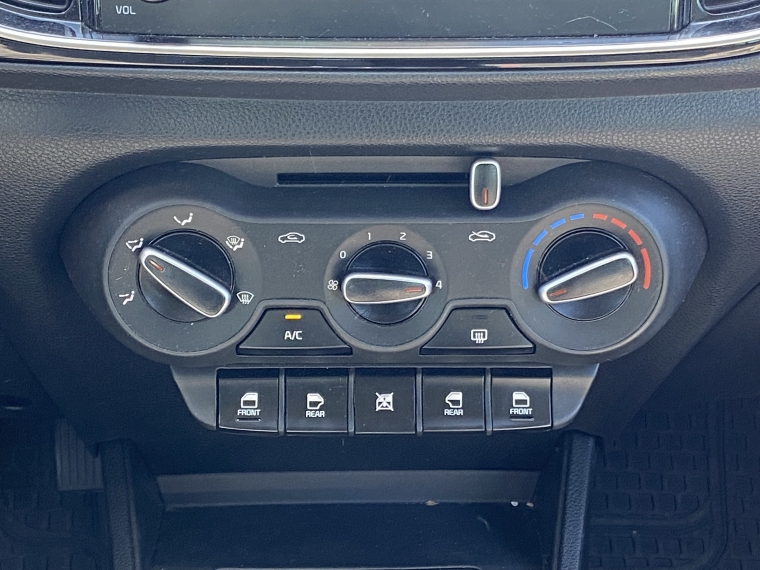 Kia Soluto Soluto 1.4 2023 Usado en Rosselot Usados