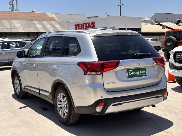 Mitsubishi Outlander Outlander Cvt 2.0 Aut 2022 Usado en Rosselot Usados