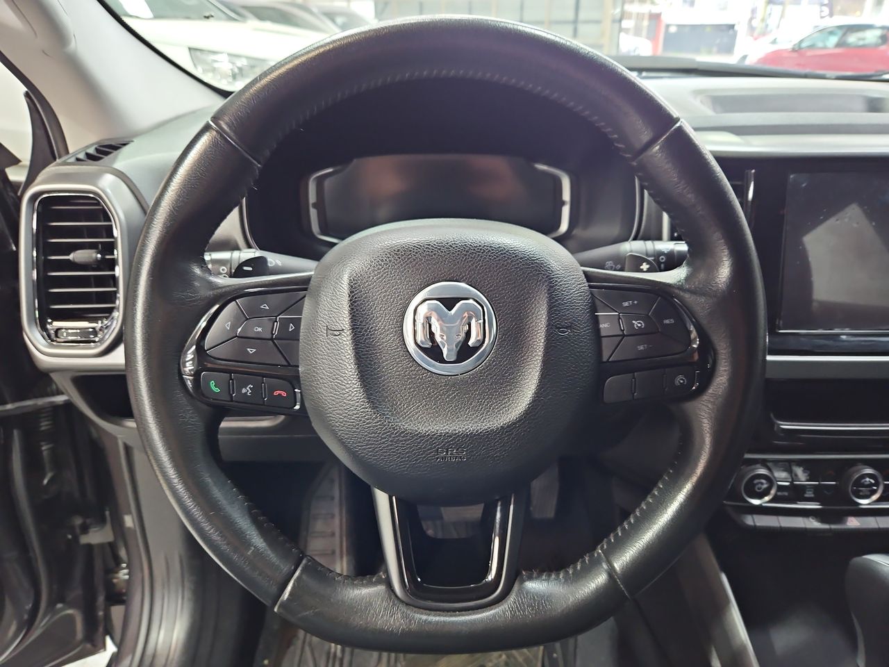Ram 1000 1000 Big Horn Dcab 1.8 Aut 2023 Usado en Usados de Primera - Sergio Escobar