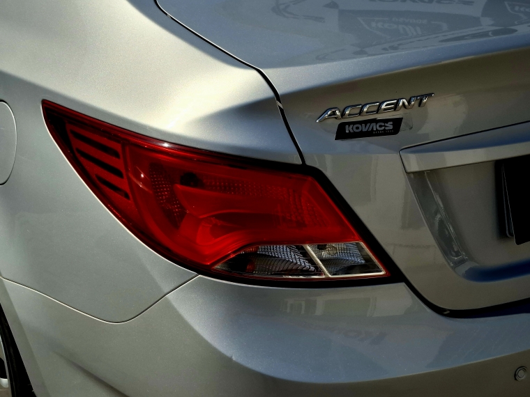 Hyundai Accent Rb 5dr Gl Av Ab 2015 Usado  Usado en Kovacs Usados