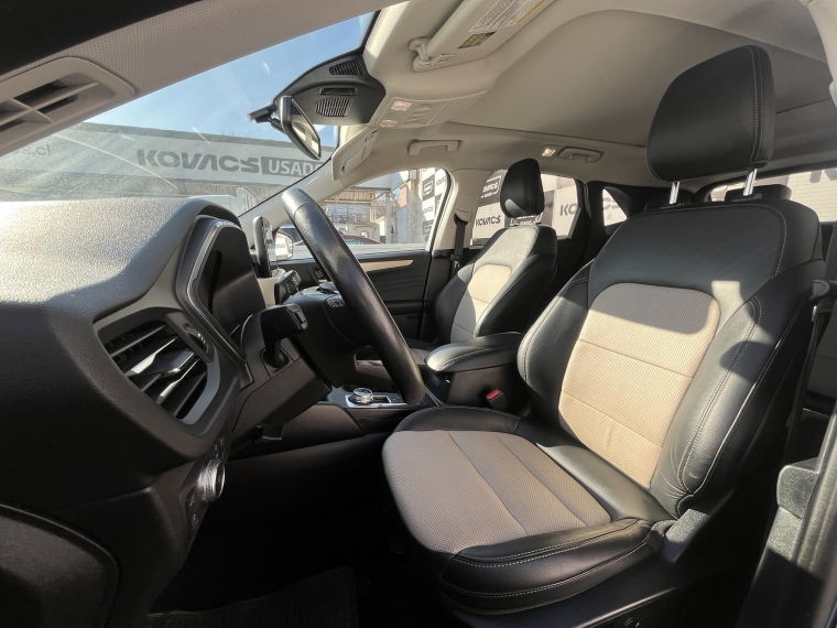 Ford Escape 2.5 Titanium Hev At 4x4 Hibrido 2023 Usado  Usado en Kovacs Usados
