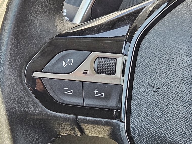 Peugeot 2008 Allure Bluehdi 130 At 2022 Usado  Usado en Kovacs Usados