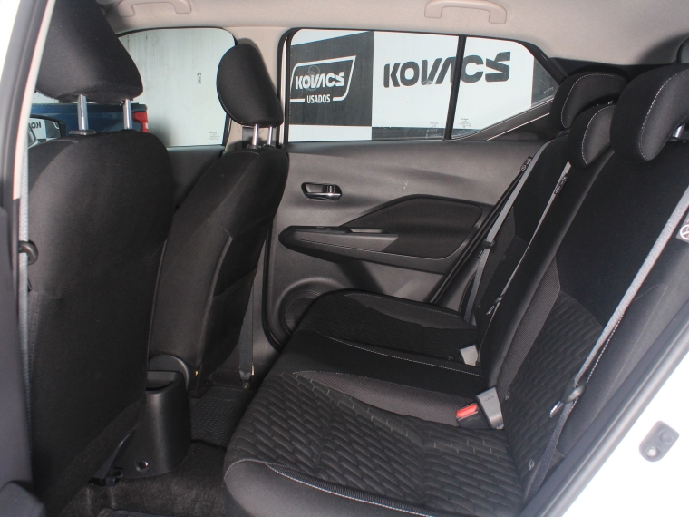 Nissan Kicks 1.6   Advance Play Mt 2025 Usado  Usado en Kovacs Usados