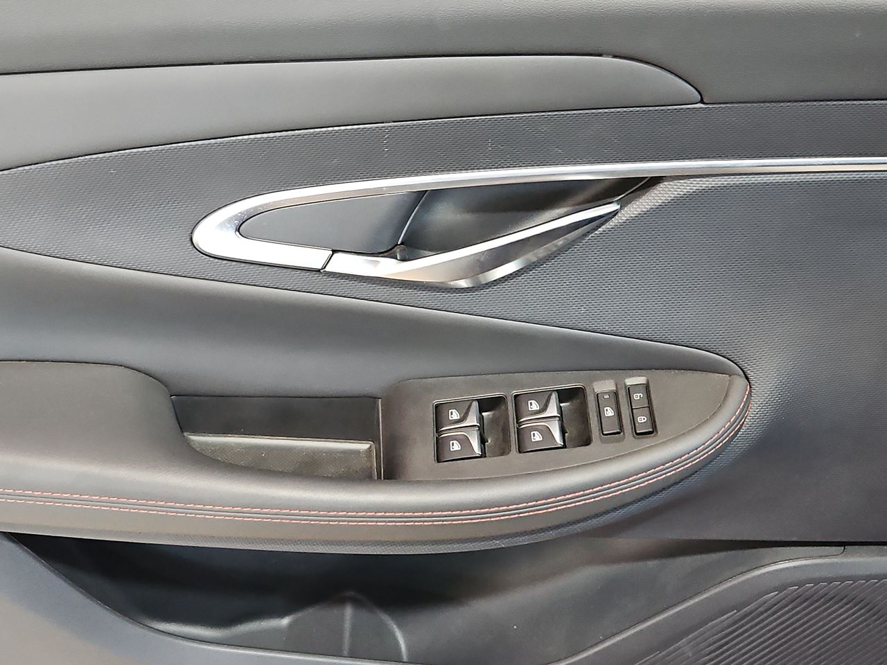 Changan Uni-t Uni T Turbo 1.5 Aut 2023 Usado  Usado en Webautos.cl