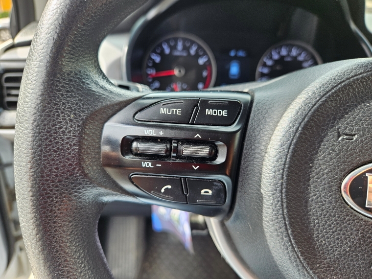 Kia Rio 5 Rio 5 Ex 1.4 2019 Usado en Rosselot Usados