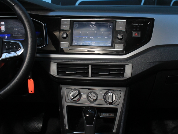 Volkswagen Nivus 1.0   Tsi   Comfortline  At 2023 Usado  Usado en Kovacs Usados