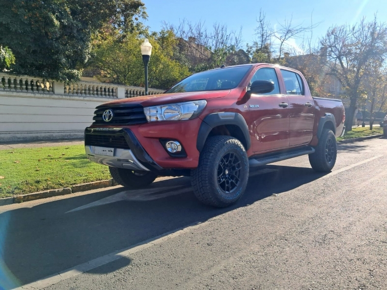 TOYOTA HILUX DX 4X4 2.4 - imagen 1