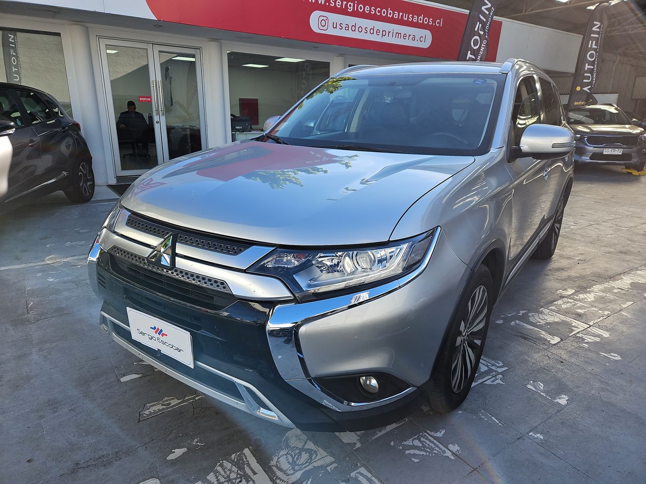 Mitsubishi Outlander Outlander Glx 4x4  2.4 Aut. 2020 Usado en Usados de Primera - Sergio Escobar