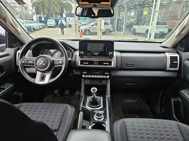 Mitsubishi L200 L200 Dakar Xr 4x4 2.4 2024 Usado en Rosselot Usados
