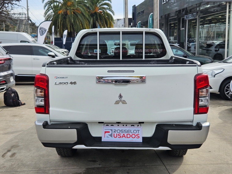 Mitsubishi L200 L200 D/c 2.4 Katana Crt 4x4 Special Pack 2023 Usado en Rosselot Usados