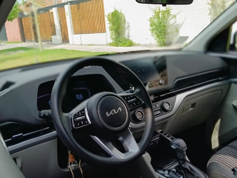 Kia Carens Ex 1.4 Aut 2023 Usado en Autoadvice Autos Usados Kia Carens Ex 1.4 Aut 2023 Usado en Autoadvice Autos Usados