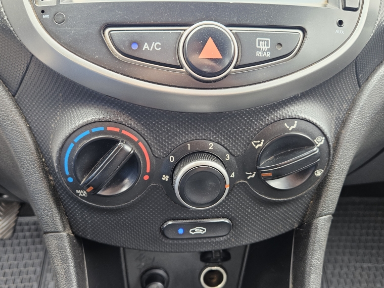 Hyundai Accent Rb Gl 1.4 2017 Usado  Usado en Kovacs Usados