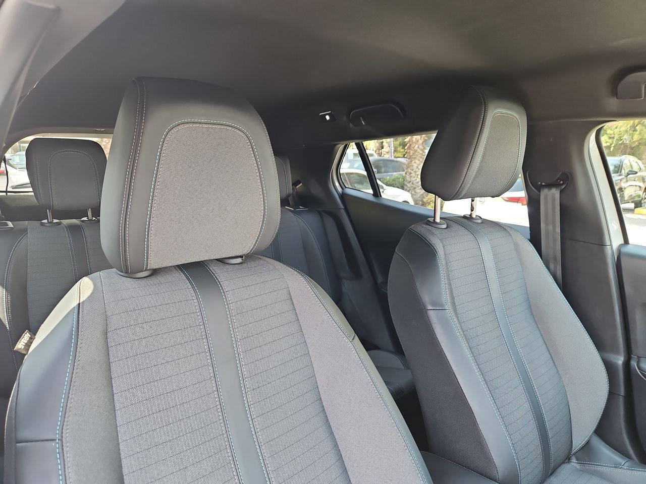 Peugeot 2008 2008 Puretech 130 Eat8 1.2 Aut 2023 Usado Usado en Webautos.cl Peugeot 2008 2008 Puretech 130 Eat8 1.2 Aut 2023 Usado Usado en Webautos.cl