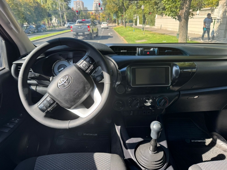 Toyota Hilux Dx 4x4 2.4 2021  Usado en Autos