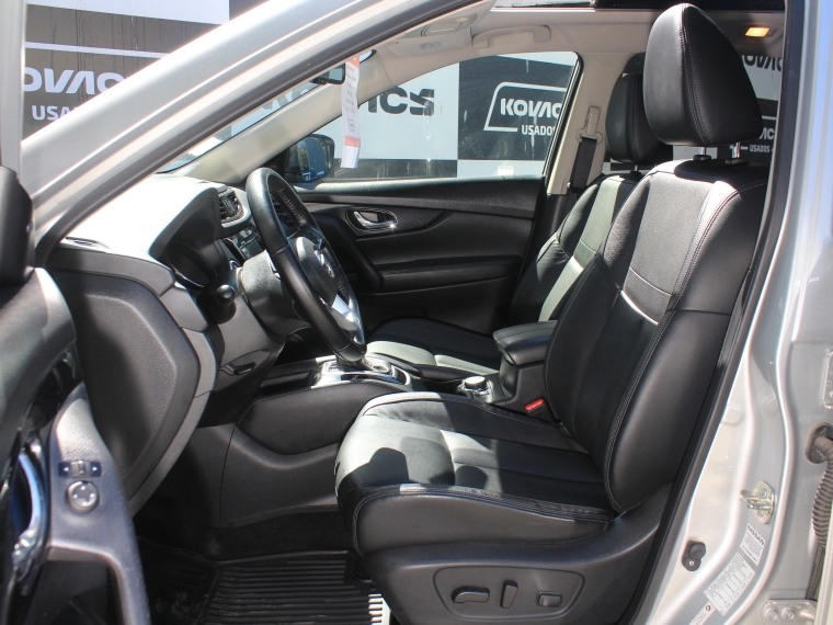 Nissan X-trail 2.5 Exclusive  At  4x4 2023 Usado  Usado en Kovacs Usados