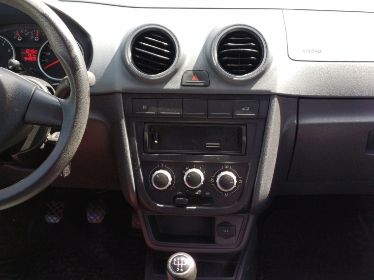 Volkswagen Gol New Gol Trendline Full 1.6 2013 Usado en Rosselot Usados