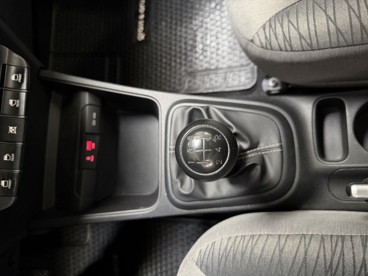 Kia Soluto Lx 1.4l 5mt Ac 2025  Usado en Grass & Arueste