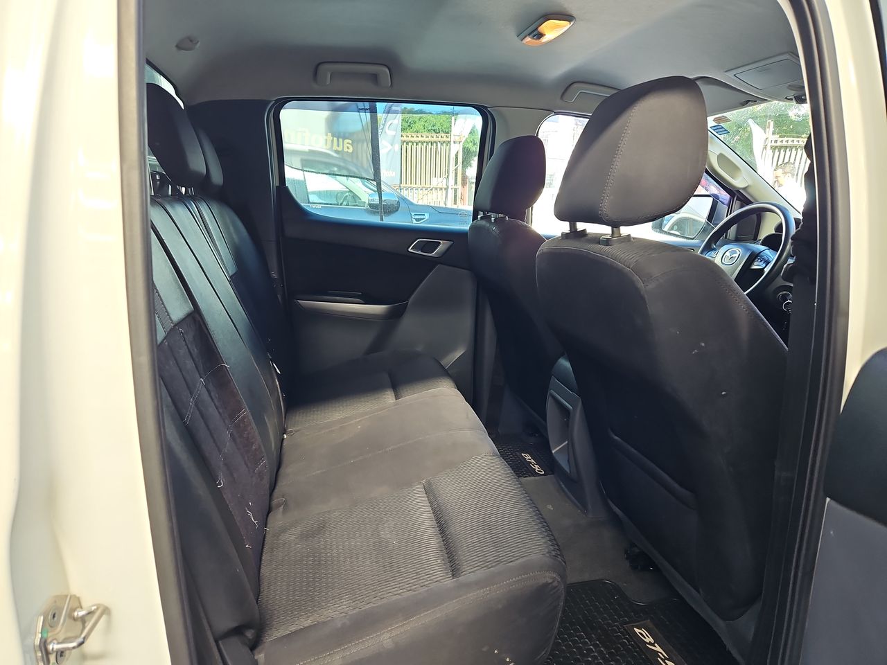 Mazda Bt-50 New Bt 50 Dcab Sdx 4x4 2.2 2018 Usado en Usados de Primera - Sergio Escobar