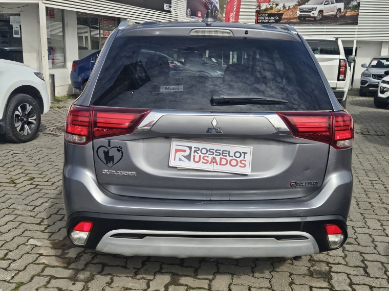 Mitsubishi Outlander Outlander 2.0 2021 Usado en Rosselot Usados