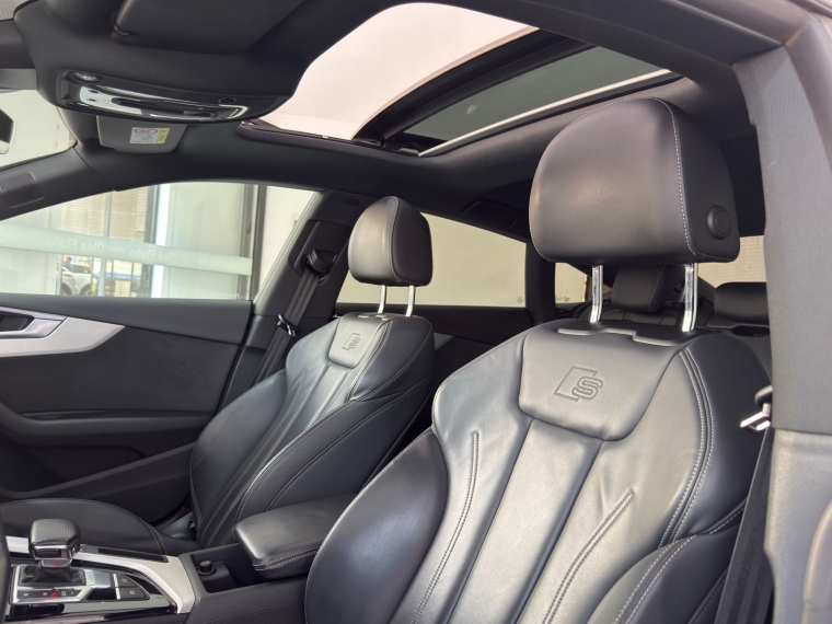 Audi A5 Sportback 45 Tfsi Quattro 2.0 Aut	 2022 Usado en Automotriz Olea Flaño