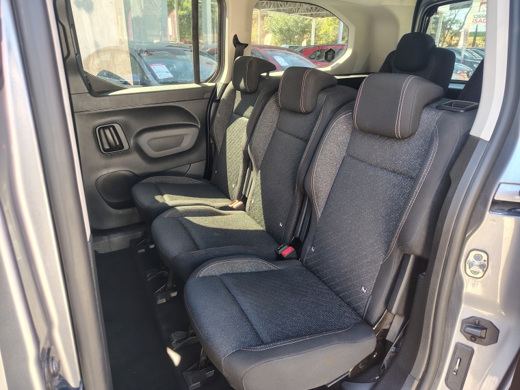 Peugeot Rifter Rifter Mca Allure Diesel 100hp Mt 2025 Usado en Rosselot Usados