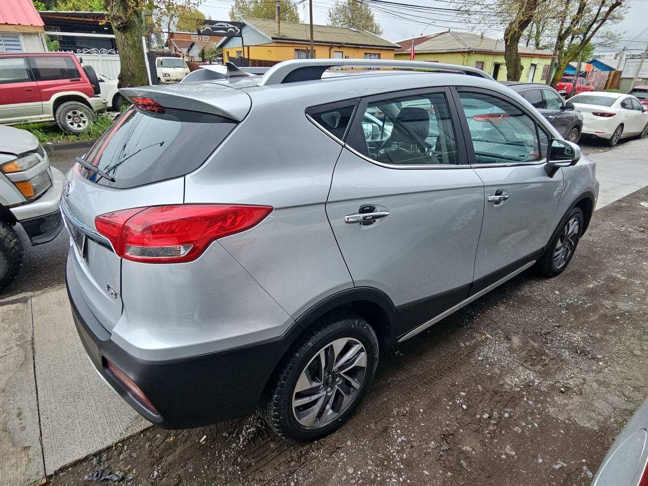 Jac Js3 Js3 Cvt 1.6 Aut 2023 Usado en Usados de Primera - Sergio Escobar