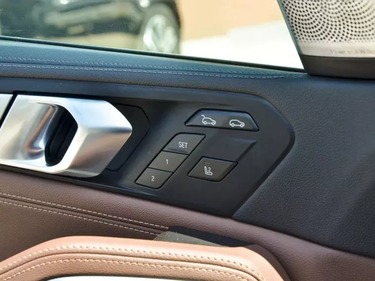 Bmw X6 4.4 M50i X-drive 4wd At 5p 2023 Usado  Usado en Webautos.cl