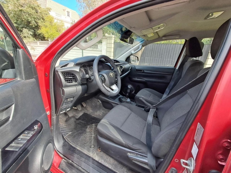 TOYOTA HILUX DX 4X2 2.4 - imagen 12